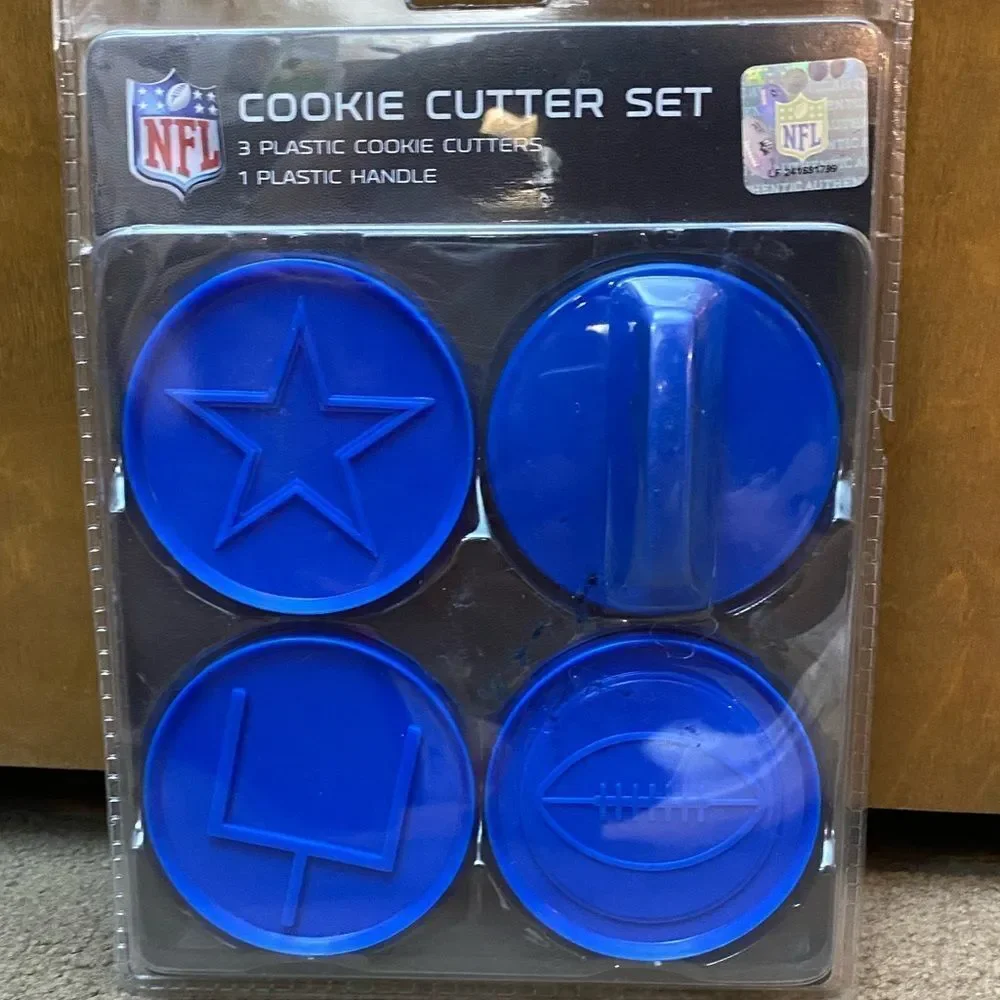NFL Dallas Cowboys plastic interchangeable‎ cookie cutter set